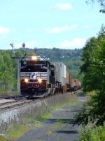 NS 2755 on 169 waits in the hole for its counterpart and 412